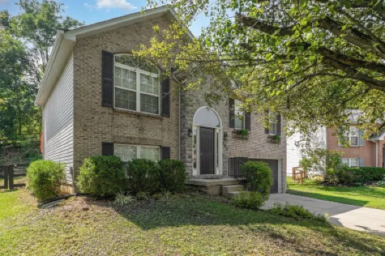 Modern Kentucky Retreat Near Ark & Cincinnati!