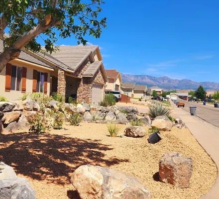 Zion Happy Retreat- Game Room, Sauna, & Workspace! Pet Friendly!