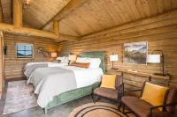 Cozy Log Cabin near Yellowstone River and Park