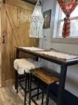 “SERENDIPITY” a boho inspired tiny home on wheels in country setting Hotel a Nolan County