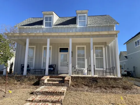 Luxury home— 5 minutes to Mississippi State!