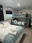 Modern beach apartment 1.0 mile to the beach... West End Beach附近的飯店