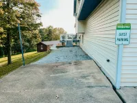 Stylish 1BR in Amish Country: Tourist Area Hotels in Hardy Township