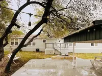 Natalia TX. Family Getaway!! Hotels in Medina County