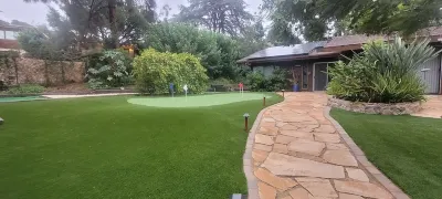 Pool Side Safari Cabin Mount Helix Park附近的飯店
