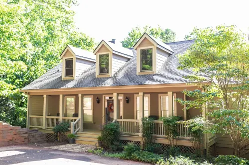 Big Canoe Secluded Modern Cabin - Tech Escape