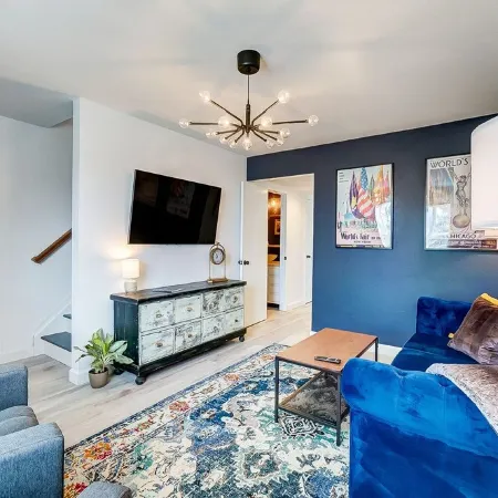 Sleepy Nook - Remodeled with Comfort & Style - Steps from Spooky Nook Hamilton