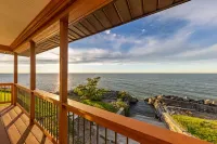 Lakefront cottage with amazing views - Homestays