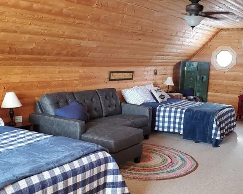 Buffalo Lake Cabin I Private Beach l Detroit Lakes l Pet Friendly Hotels in Becker County