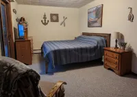 Northwoods Nirvana! Cozy Winter Cabin on Catfish Lake