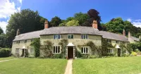 Charming Cottage in idyllic location on Stourhead Estate Hôtels à proximité de : Saint Giles Garrison Church