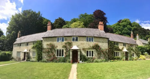 Charming Cottage in idyllic location on Stourhead Estate