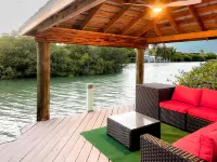 Serenity at Coco Plum's Hidden Waterfront Hideaway, Marathon