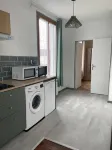Appartement 35 m2 1er Étage Maison de Ville a 300 m de la mer Hotels in Luc-sur-Mer