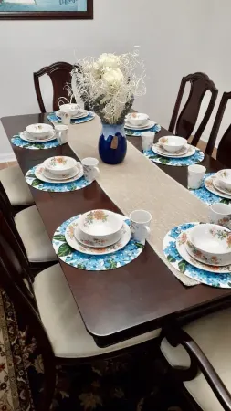 Home Near Themeparks,Lakes, Airports, Shops, Etc.