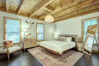 Rainbow's End Mountain Lake House