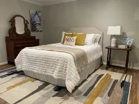 Newly Renovated Charming Oxford Condo Located Steps to the Square! Các khách sạn ở 