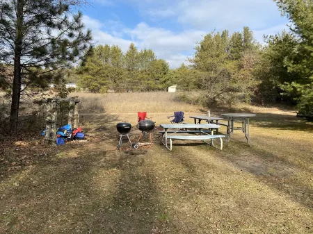 Lake House Retreat--fish/boat/relax. DOGS welcome