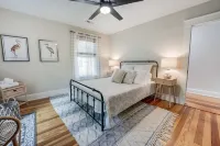 Hawthorn House Remodeled 3BR Walk to Town!