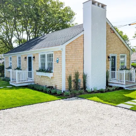 Newly remodeled cottage on a shell street in Siasconset, MA - Nantucket Island