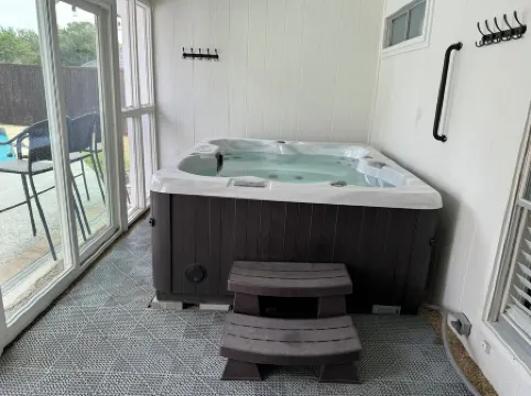 Family friendly/POOL/Sleeps 16/Luxury