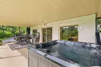 "A Frame Haven" - w/ Hot Tub and NC Mountain Views by the New River