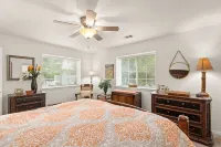 WE ARE A CHARMING DUPLEX/ 2 HOMES 4 BEDROOM 4 BATH /2 GARAGES +EV