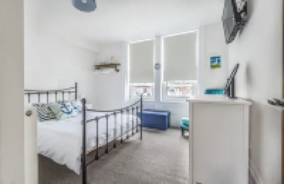 Sea Breeze-Cliff Terrace -Hunstanton. 3 Bedroom Apartment -Sea View