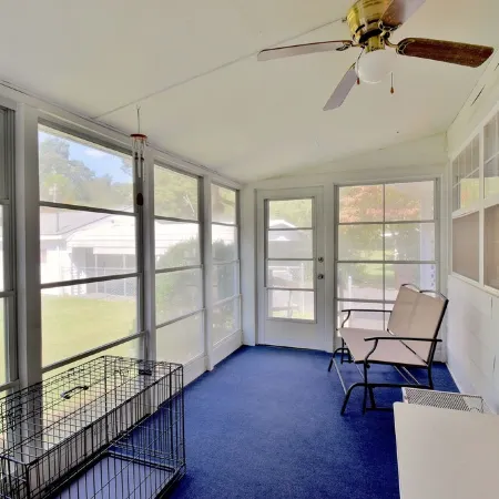 Charming 3 Bedroom house with detached garage.