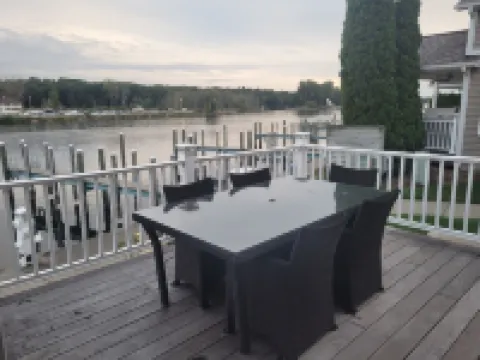 River Front 4-bedroom house with boat dock close to downtown St. Joseph.
