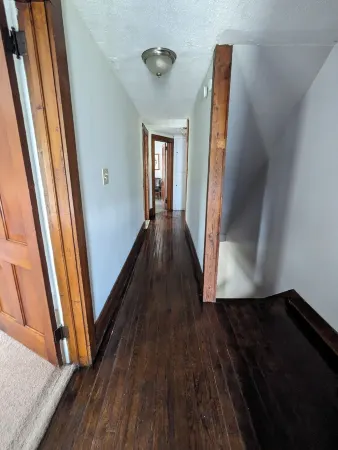 5 min to the Corning Museum of Glass! Family-sized Duplex w/ pool table & patio