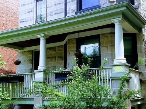 Comfy Garden Suite in Andersonville