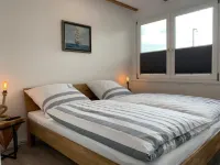 Familien-apartment Direkt am Wasser Hotels in Brake