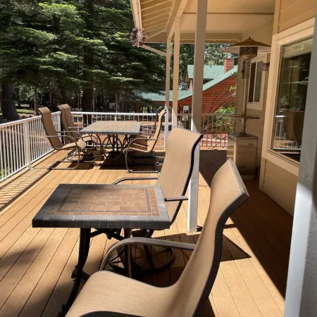 Spacious Lake Almanor West Getaway - Enjoy Everything the Lake Has to Offer