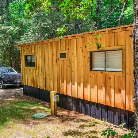 •New• Tiny Home Getaway Отели в г. Хогбек