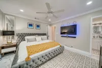 Modern home 10 minutes from Ft. Lauderdale beach!