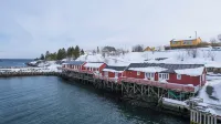 The Tide - Rorbuer Hotel berhampiran Hamnoy