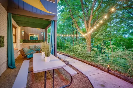 PrivateOasis Grill-Firepit-Private Hike-Gameroom-Dtjc-King-Queen-2Futons-I26Etsu Отели рядом с достопримечательностью «Парк Джаст Джамп Трамполайн»