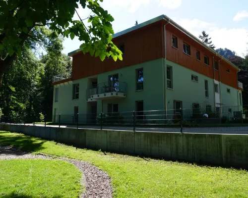 Vacation apartment on the edge of the forest with telephone and internet Hotels in Tabarz