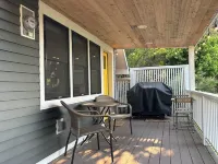 Marrowstone Cottage - Amazing Scow Bay View