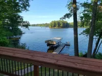 Beautiful and Spacious Lake Home! Large Deck Overlooking Lake!