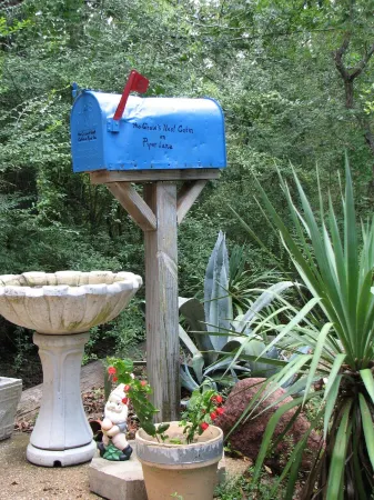Crow's Nest Cabin on Piper Lane
