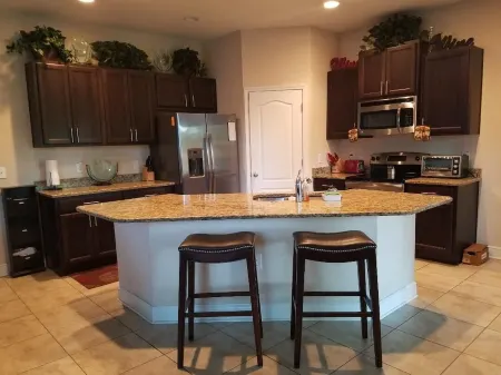 Single family home, nearby beaches, 2 major malls, downtown and cigar bar