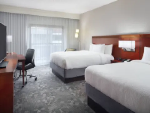 คอร์ทยาร์ดบายแมริออท กรีนวิลล์ เฮย์วูดมอลล์ โรงแรมในกรีนวิลล์