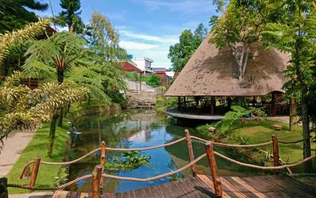 Spring Hill Hotel Ruteng Отели в г. Manggarai Regency