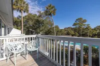 2Br2BA Poolside. 15% Discount for June/July Weekly Rentals.  Great for Families!