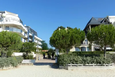 An apartment to love! Hotels near Atlantia (Congress Palace La Baule)