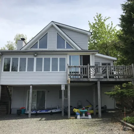 4BR Lakefront, Family friendly, Private Beach near Camelback Kalahari Golf Parks