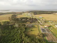 3 bed 2 bath Home 11 miles from Atlantic Ocean Hotels in Carteret County