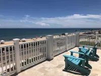 Fantastic View! Beautiful Oceanfront Beach House; Steps from the Beach! Hoteles en Flagler Beach